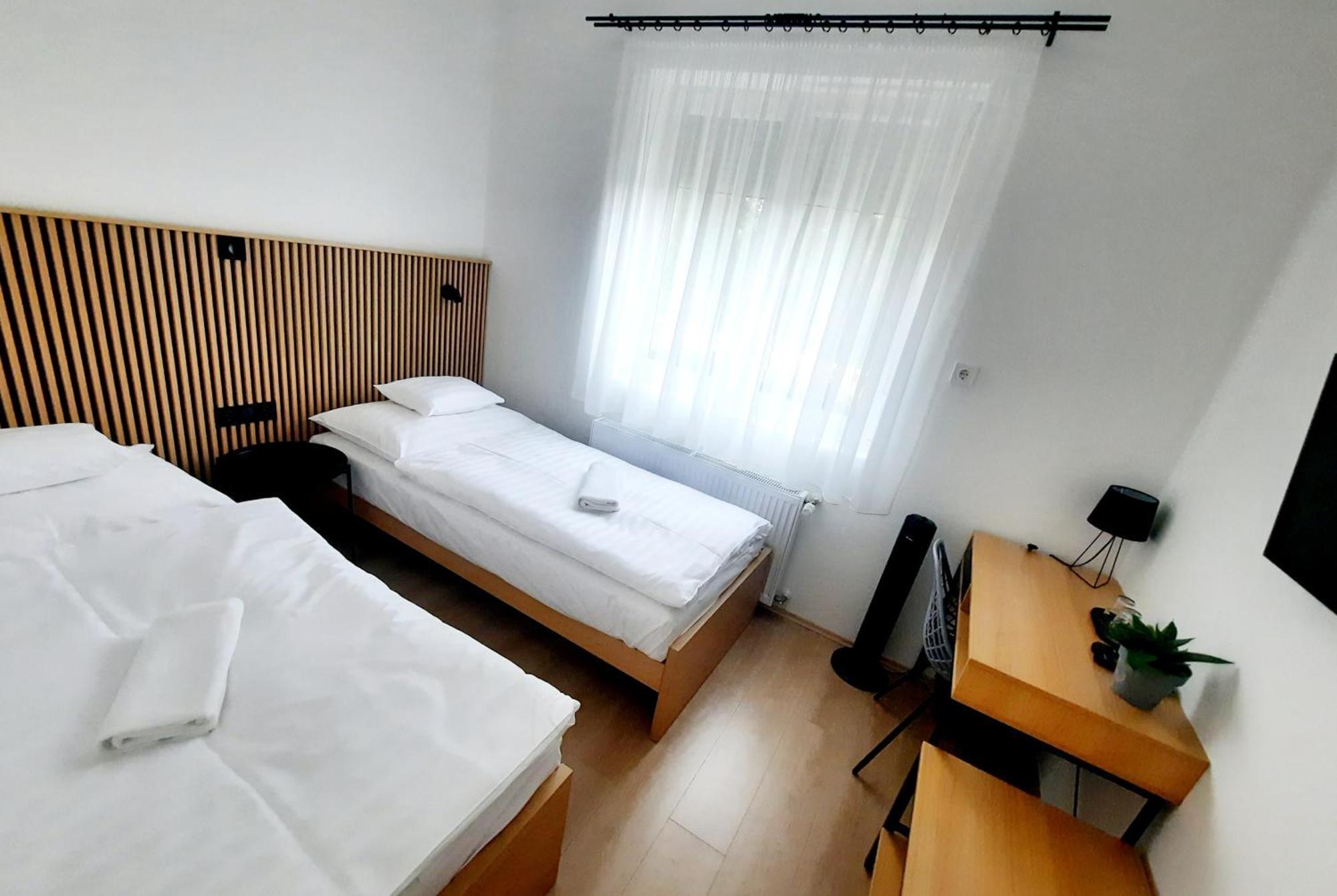 Hotel Sovirag Termal Panzio Hajdúnánás Exterior foto