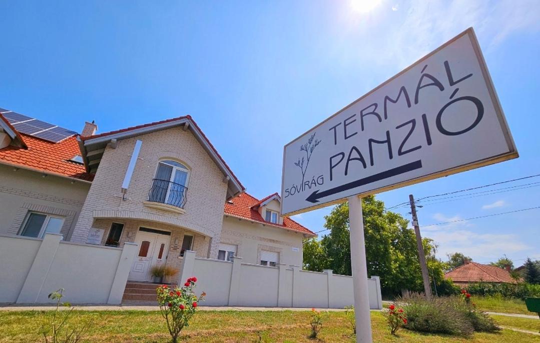 Hotel Sovirag Termal Panzio Hajdúnánás Exterior foto